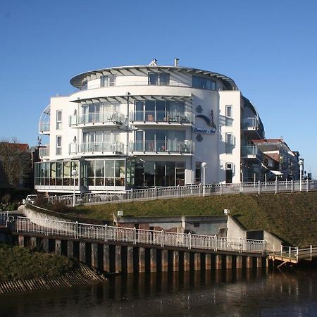 Nordseehotel Benser Hof Am Hafen Bensersiel Exterior photo